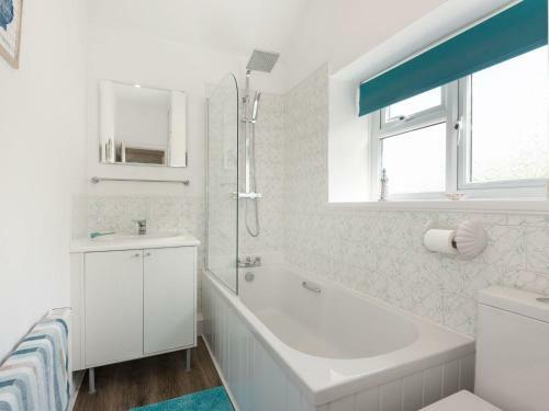 Ffestiniog Villa, Holywell