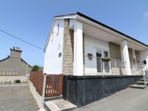 Abersant House, Holyhead