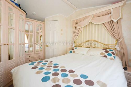 Caravan Holidays Hopton