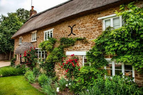 Crooked Cottage