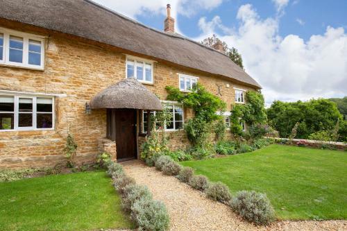 Crooked Cottage