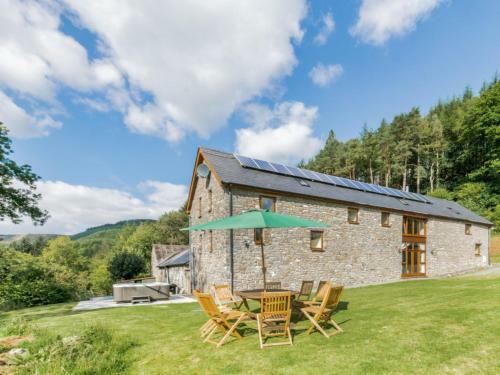 Holiday Home Llety Y Coed