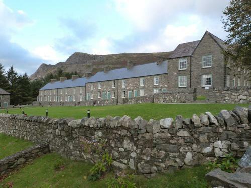 Nant - Caerffili