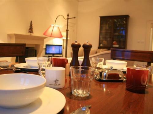 17 Sherborne House, Burford