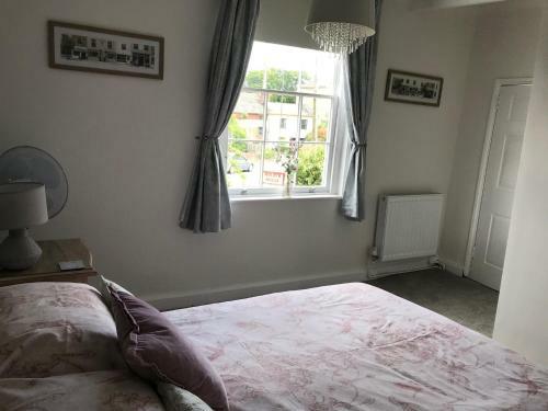 Bed & Breakfast Holden House
