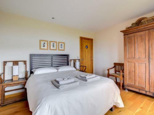 Holiday Home Tully Hip