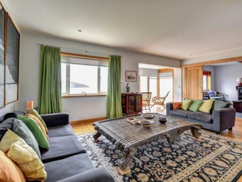 Holiday Home Tully Hip
