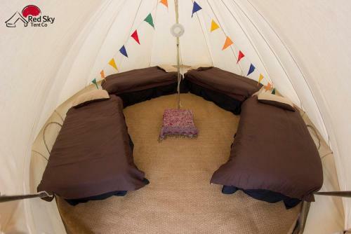 Iom Tt Pop Up Hotel By Red Sky Tent Company