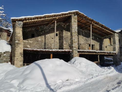 Hostal Guesthouse Robi