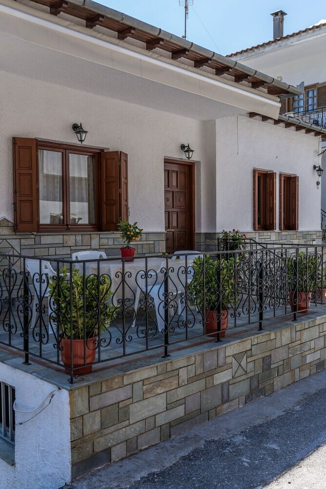 House Of Gardenia