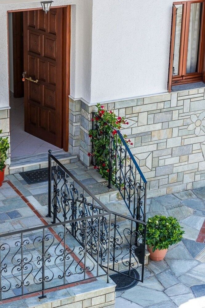 House Of Gardenia