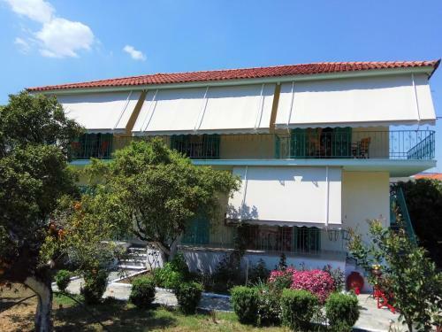 Mouragio Apartments