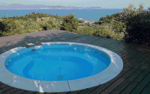 Villa Bay Of George