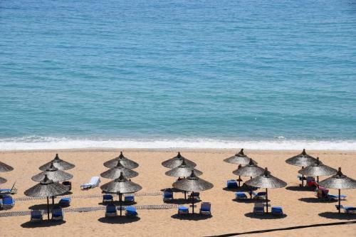 Hotel Whitesands Beach Resort