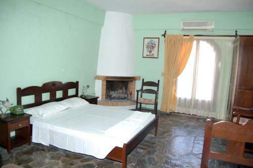 Arolithos Traditional Village Hotel