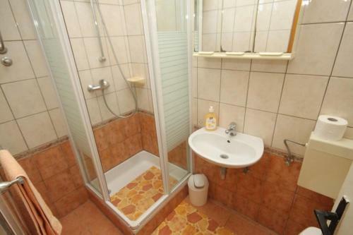 Apartments By The Sea Nevidjane, Pasman - 8453