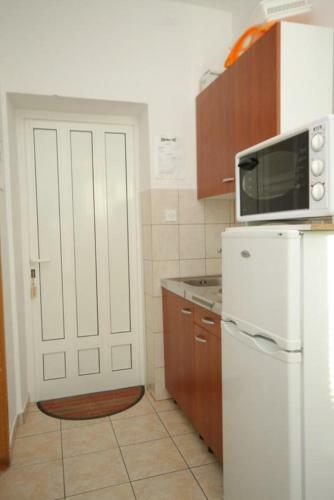 Apartments By The Sea Nevidjane, Pasman - 8453