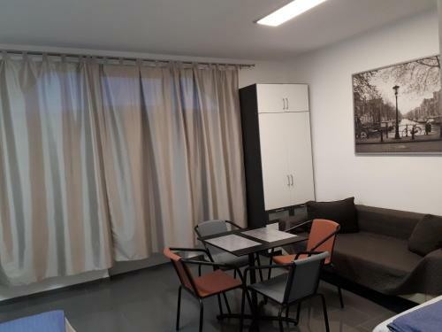 Kertv�rosi Apartman II