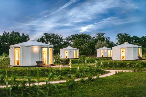 Homoki Lodge - Boutique Hotel