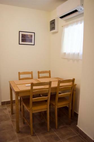 Csongr�di Vend�gv�r� Apartmanok
