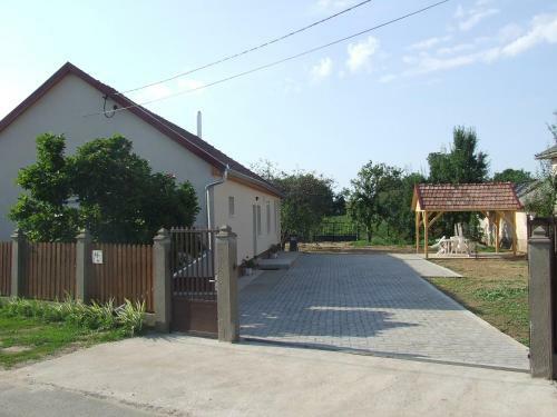 Hostal Meggyes Vend�gh�z