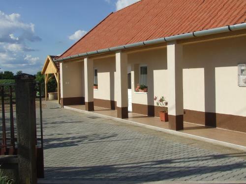 Hostal Meggyes Vend�gh�z