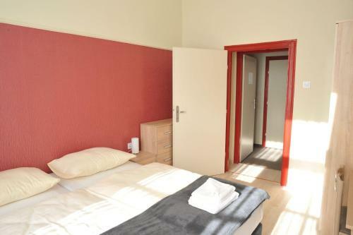 Hostal Piros Arany Panzi� Kalocsa