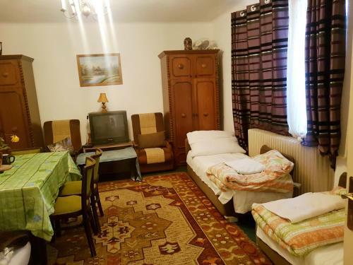 Hostal K�ti Vend�gh�z