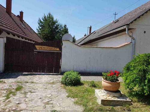 Hostal K�ti Vend�gh�z