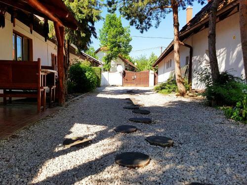 Hostal K�ti Vend�gh�z