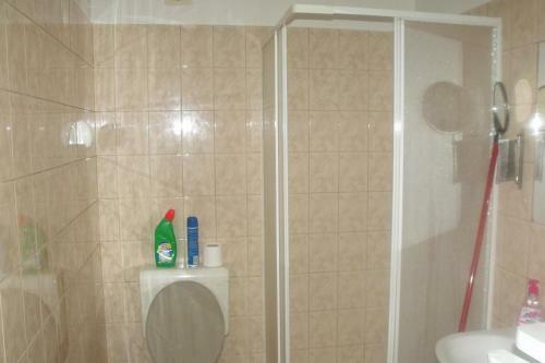 Czanadomb Vend�gh�z