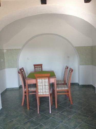 Apartamento J�zmin Vend�gh�z