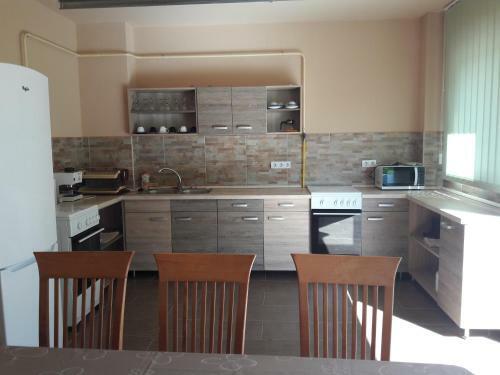 Hostal Rivi�ra Vend�gh�z
