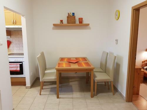 M�sz�ros Apartman