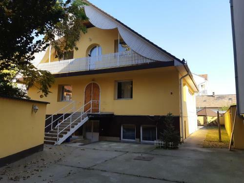 Bed & Breakfast Per� Apartman Panzi�