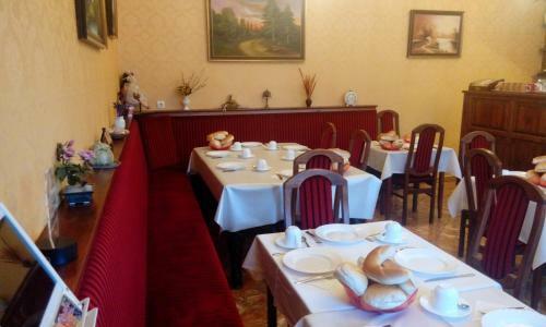 Hostal Csillag Panzi�