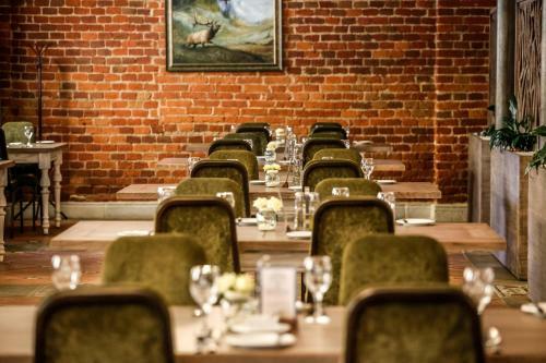 Hunor Hotel �s �tterem