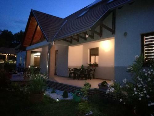 Apartamento T�berke Vend�gh�z