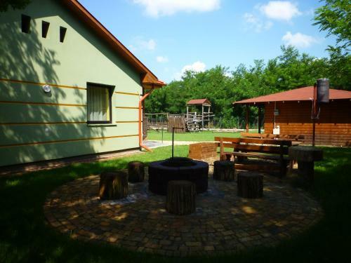 Hostal Farkasverem Vend�gh�z