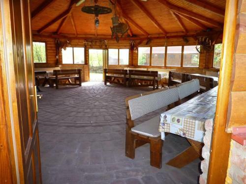 Hostal Farkasverem Vend�gh�z