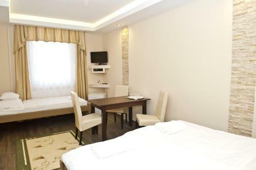 Hotel Kemence Cs�rda �s Sz�lloda
