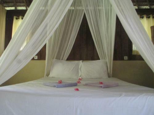 Hostal Selong Belanak Bungalows
