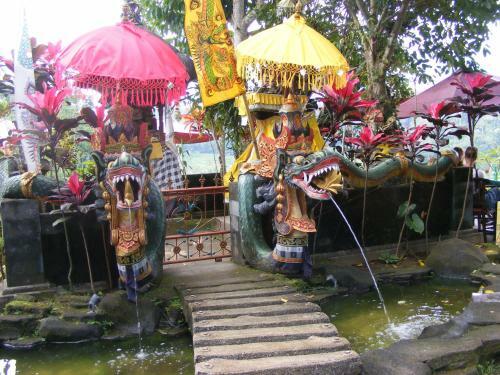 Hotel Mahagiri Resort & Restaurant