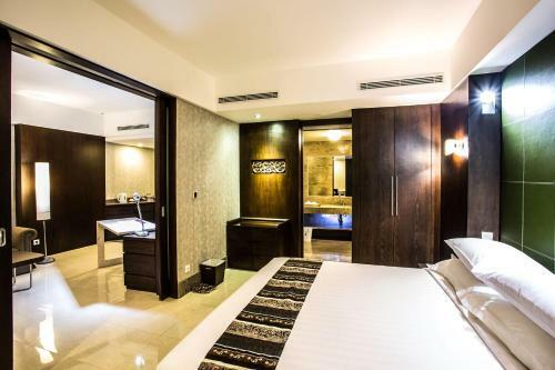 Crown Victoria Hotel Tulungagung