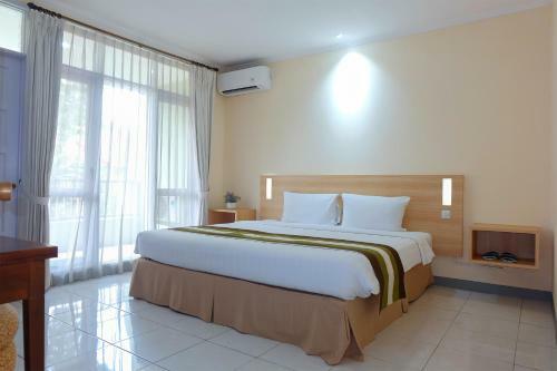 Apartamentos Whiz Residence Darmo Harapan Surabaya