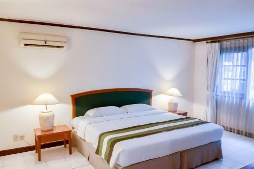 Apartamentos Whiz Residence Darmo Harapan Surabaya