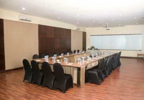 Apartamentos Whiz Residence Darmo Harapan Surabaya