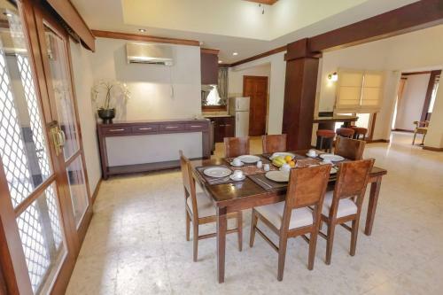 Apartamentos Whiz Residence Darmo Harapan Surabaya
