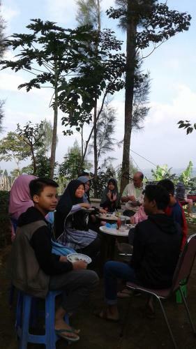 Harumi Dieng