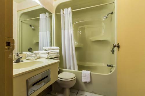 Hotel Motel 6 Trenton On